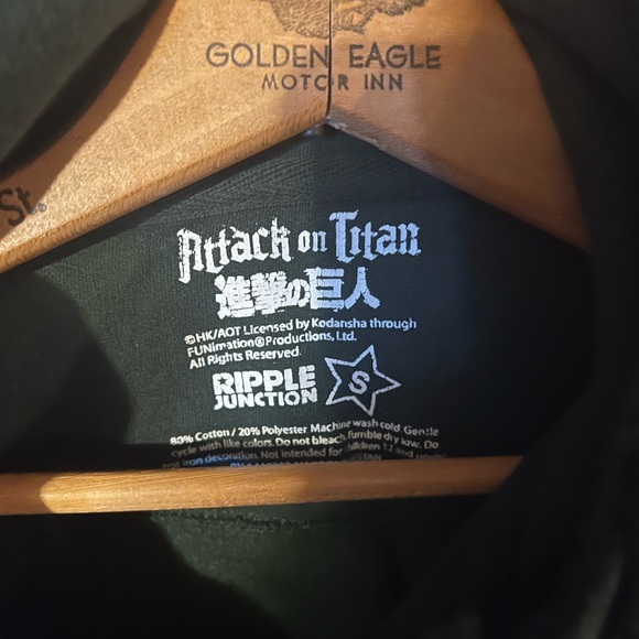 Attack On Titan Small Scouting Legion Jacket Hoodie - Picture 2 of 3